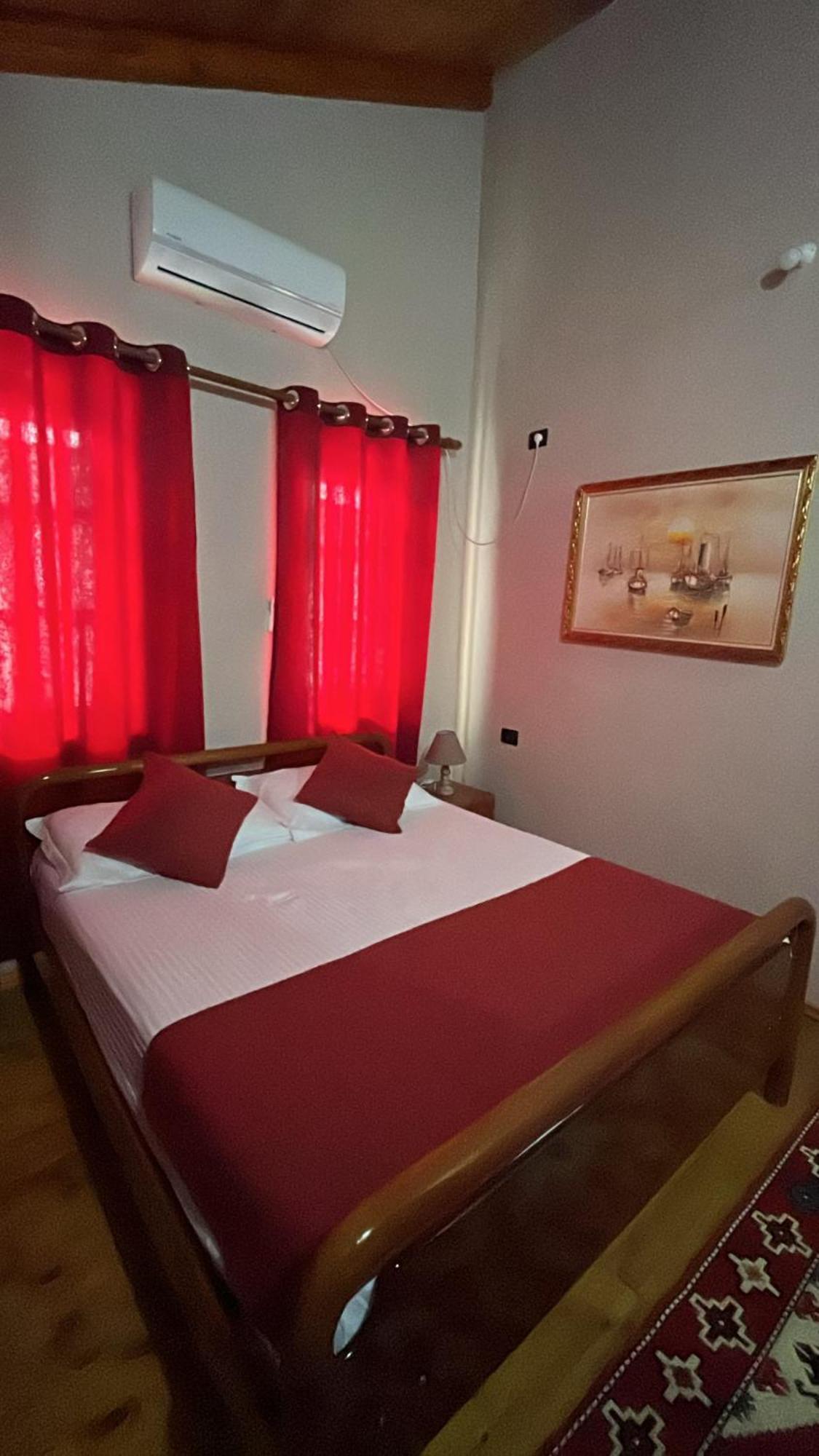 Rooms Emiliano Castle Of Kruja Bagian luar foto