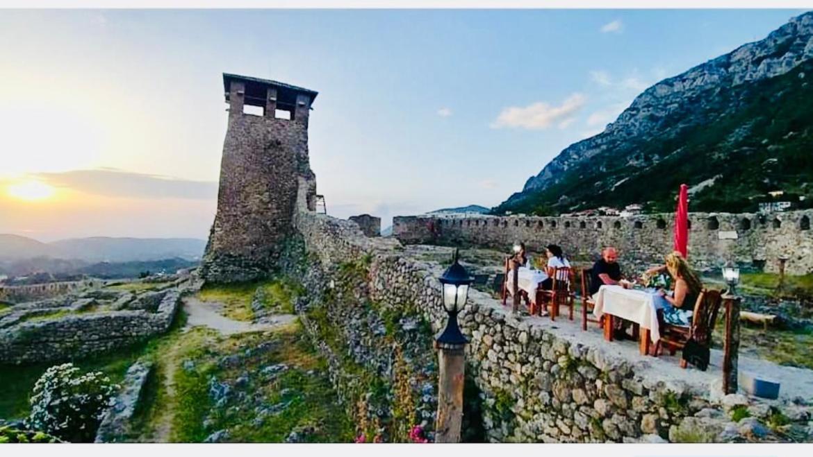 Rooms Emiliano Castle Of Kruja Bagian luar foto