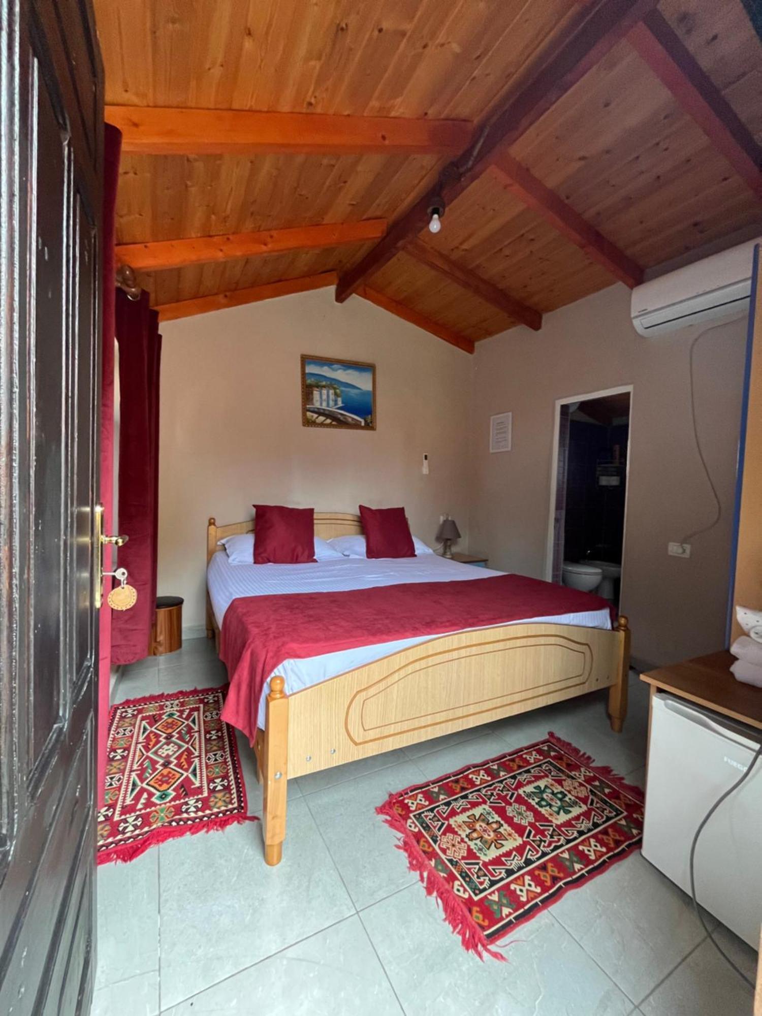 Rooms Emiliano Castle Of Kruja Bagian luar foto