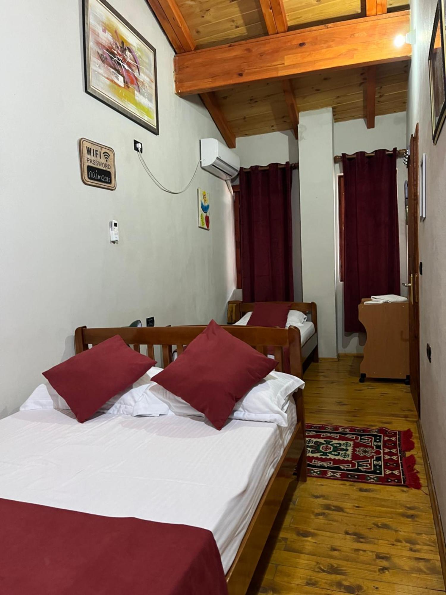 Rooms Emiliano Castle Of Kruja Bagian luar foto